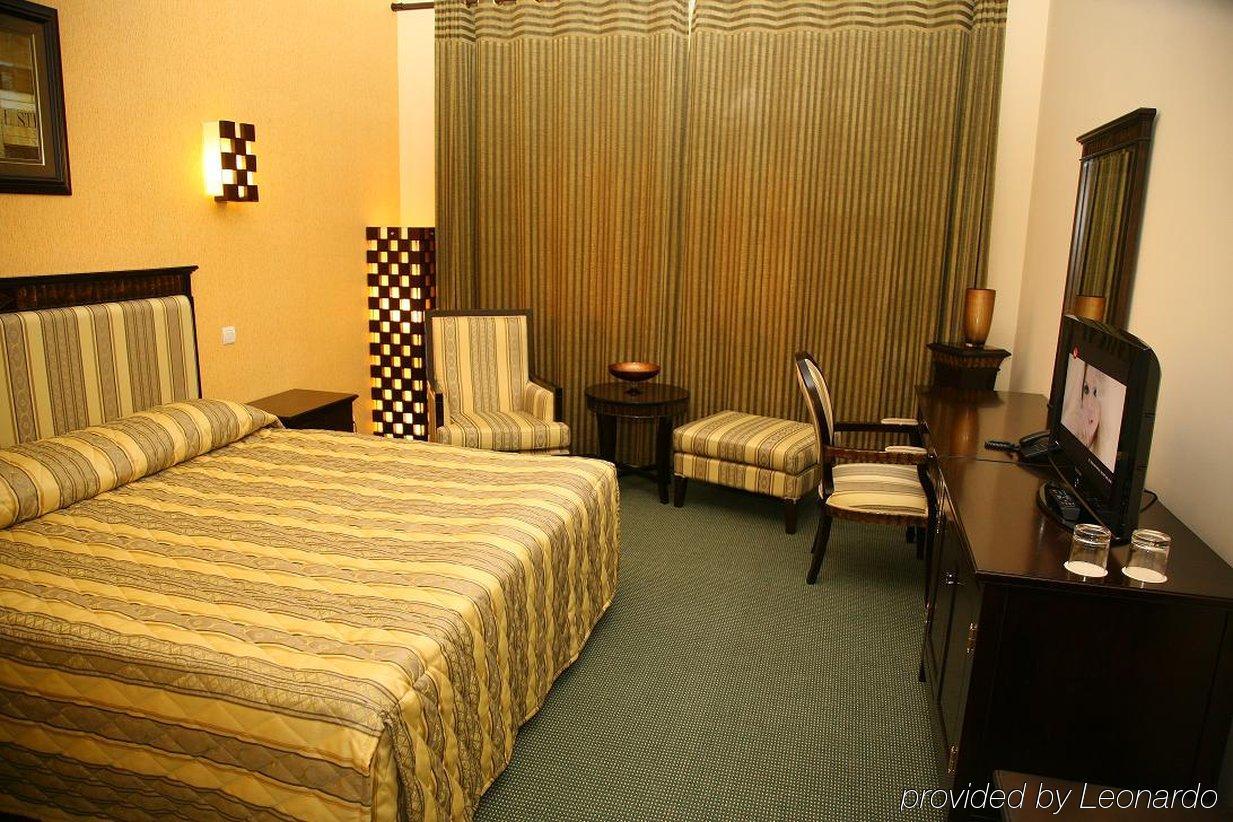 Hotel Tecadra Bukarest Værelse billede